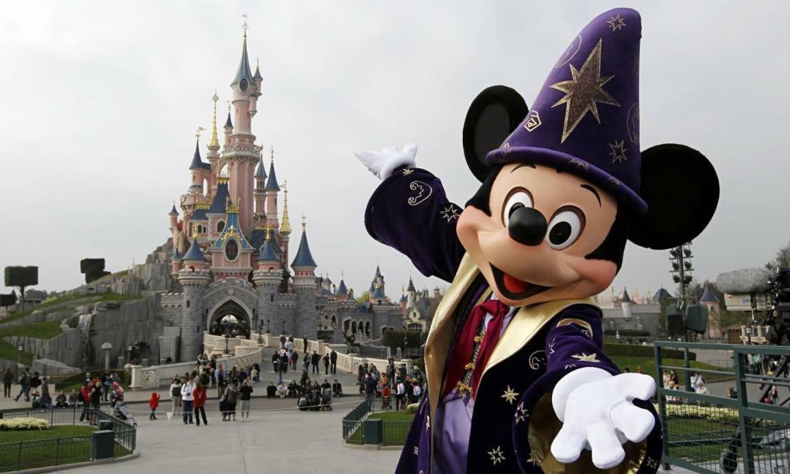 Charmant Village Proche Disneyland & Paris Crecy-la-Chapelle Bagian luar foto