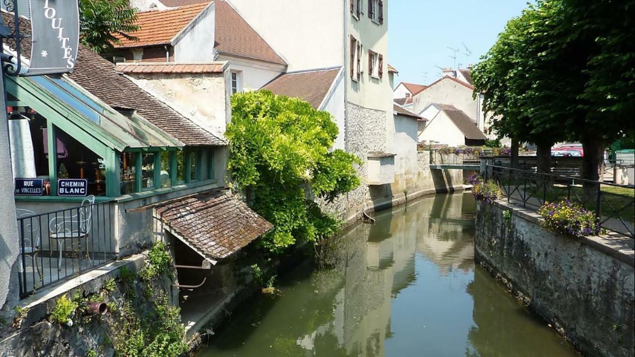 Charmant Village Proche Disneyland & Paris Crecy-la-Chapelle Bagian luar foto