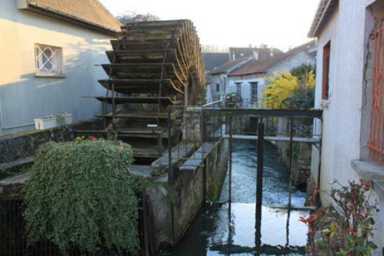 Charmant Village Proche Disneyland & Paris Crecy-la-Chapelle Bagian luar foto